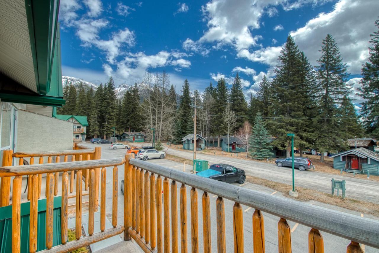Beautiful Newly Reno 2Bdm 2 Bth Sleep Up To 6 Adults & Kids Mountain View Townhouse Suite Canmore Bagian luar foto