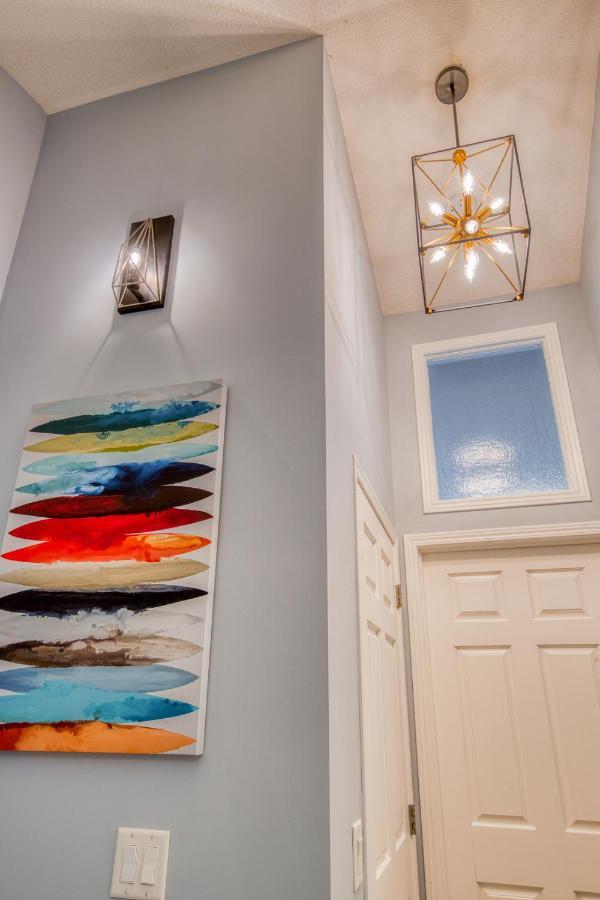 Beautiful Newly Reno 2Bdm 2 Bth Sleep Up To 6 Adults & Kids Mountain View Townhouse Suite Canmore Bagian luar foto
