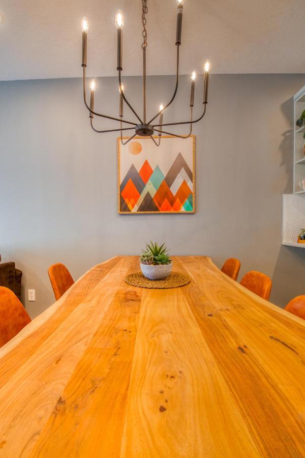 Beautiful Newly Reno 2Bdm 2 Bth Sleep Up To 6 Adults & Kids Mountain View Townhouse Suite Canmore Bagian luar foto
