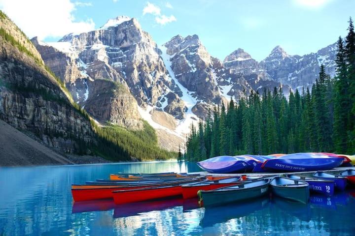 Beautiful Newly Reno 2Bdm 2 Bth Sleep Up To 6 Adults & Kids Mountain View Townhouse Suite Canmore Bagian luar foto